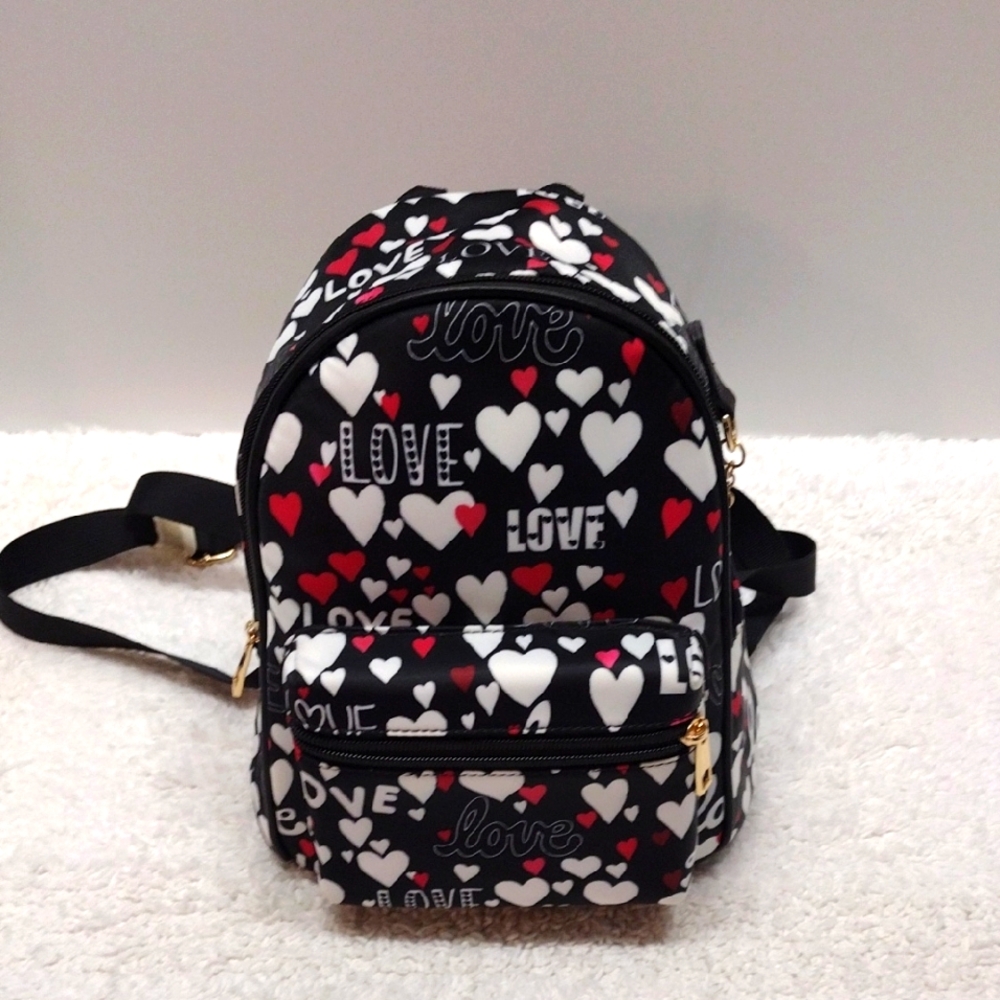 LD - Love Hearts "Listen to the Colors of Your Dreams"